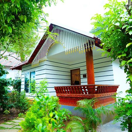 Coorg Orange Blossom Resort And Spa Suntikoppa Exterior photo